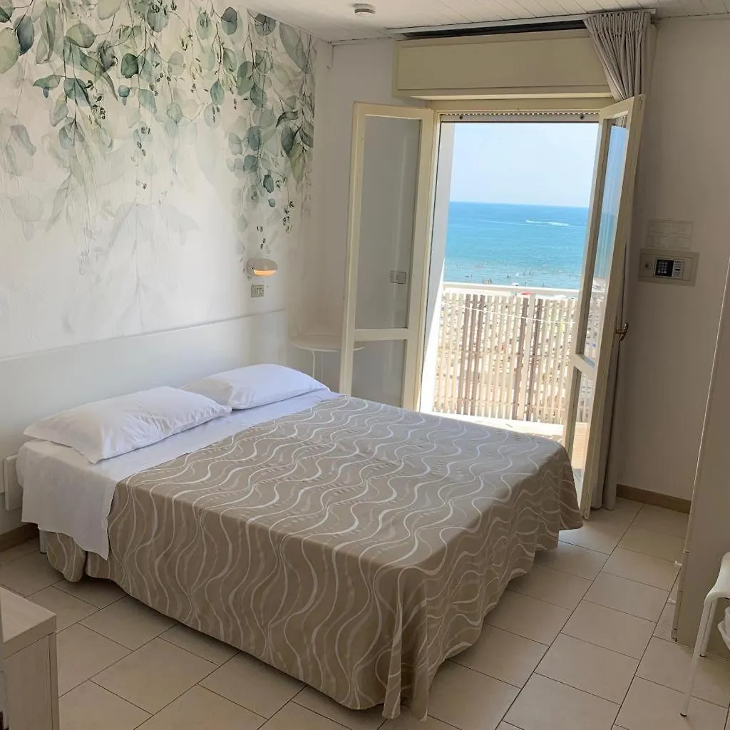 Hotel B&B Viamare Milano Marittima 3*,